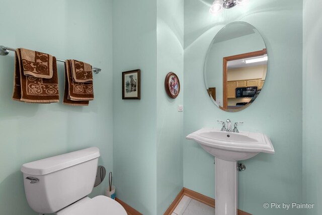 937 Emerald Dr, Pingree Grove, IL 60140 - bathroom featuring toilet and a sink