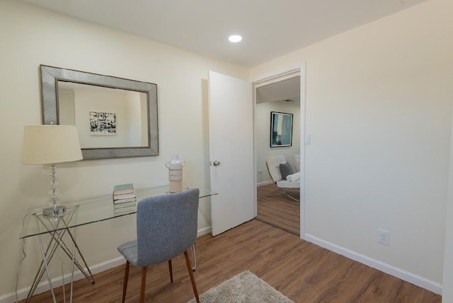 507 Wingate Dr, Schaumburg, IL 60193 - office featuring wood finished floors and recessed lighting