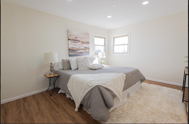 507 Wingate Dr, Schaumburg, IL 60193 - bedroom with wood finished floors and recessed lighting