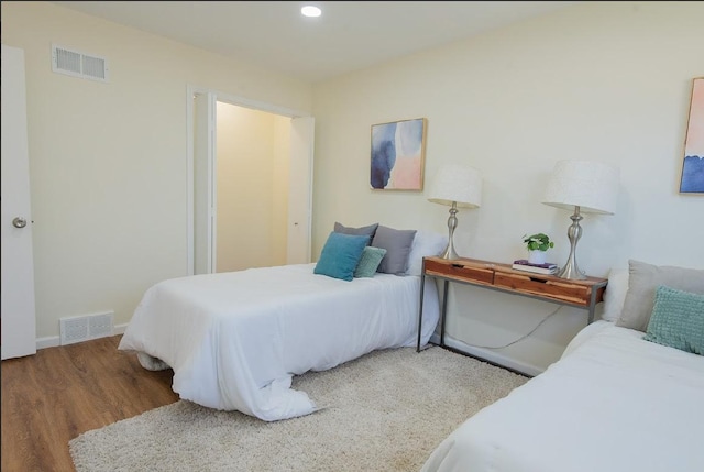 507 Wingate Dr, Schaumburg, IL 60193 - bedroom with wood finished floors and baseboards