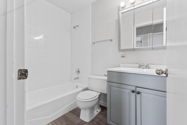 124 Klein Creek Ct Unit 5E, Carol Stream, IL 60188 - full bath featuring wood finished floors, vanity, and bathtub / shower combination