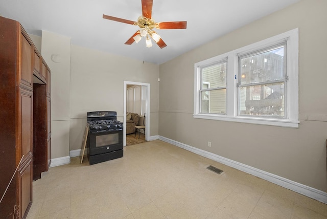 5938 S La Salle St, Chicago, IL 60621 - unfurnished living room with ceiling fan and baseboards