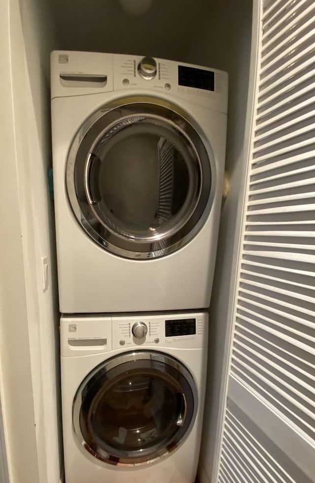 2447 W Walton St Unit 2, Chicago, IL 60622 - washroom with stacked washing machine and dryer