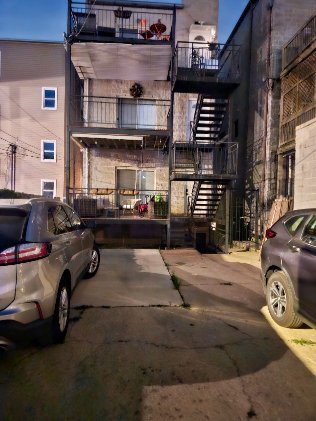 2447 W Walton St Unit 2, Chicago, IL 60622 - view of property featuring stairway