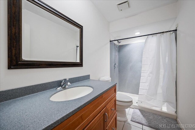 24106 W Pheasant Chase Dr, Plainfield, IL 60544 - bathroom with vanity, a shower with curtain, and tile patterned floors