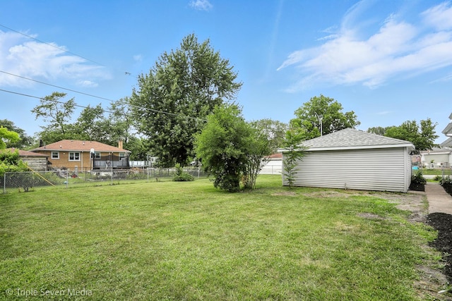 8100 Lockwood Ave, Burbank, IL 60459 - view of yard