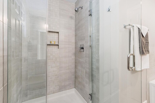 16243 Hummingbird Hill Dr, Orland Park, IL 60467 - bathroom featuring a shower stall