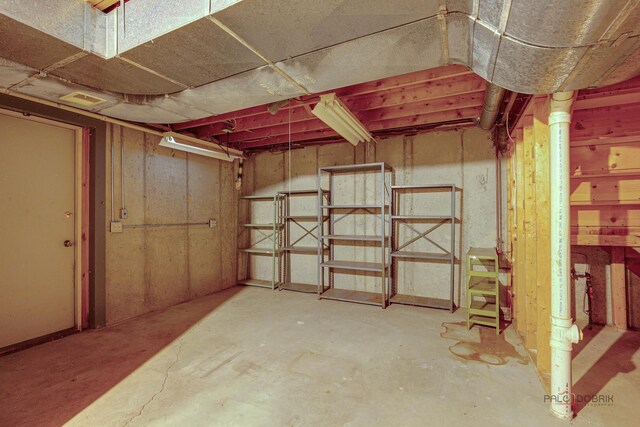 400 Seafarer Dr, Third Lake, IL 60030 - view of unfinished basement