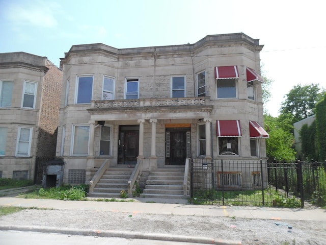 6347 S Eberhart Ave, Chicago, IL 60637