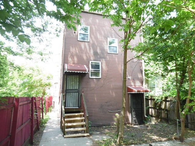 6347 S Eberhart Ave, Chicago, IL 60637