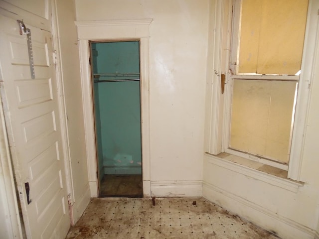6347 S Eberhart Ave, Chicago, IL 60637