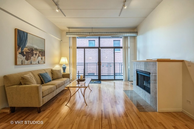 3944 N Claremont Ave Unit 303, Chicago, IL 60618 - photo 3