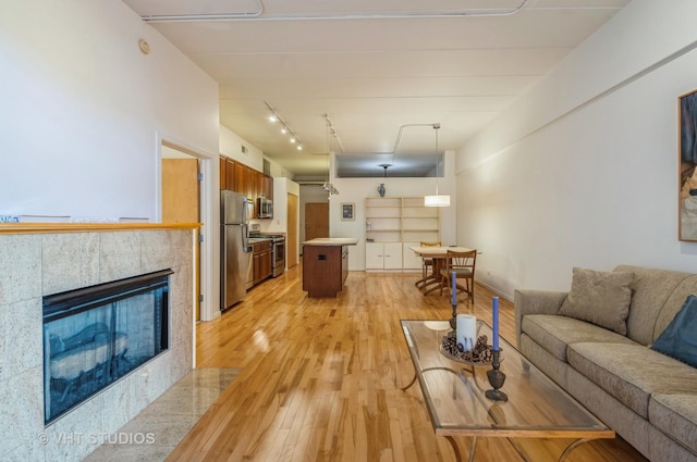 3944 N Claremont Ave Unit 303, Chicago, IL 60618 - photo 9