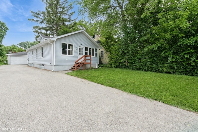 215 Glenwood Dr, Round Lake Beach, IL 60073 - photo 1