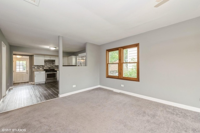 215 Glenwood Dr, Round Lake Beach, IL 60073 - photo 8