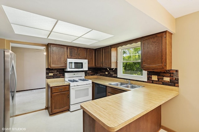 940 French Dr, Mundelein, IL 60060 - photo 9