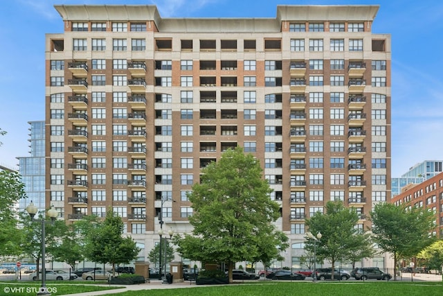 849 N Franklin St Unit 603, Chicago, IL 60610 - photo 1
