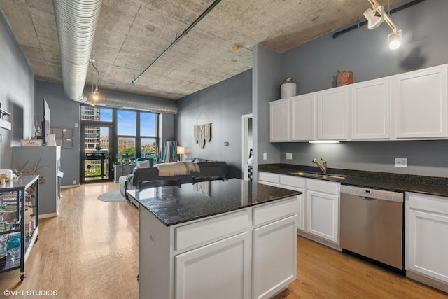 849 N Franklin St Unit 603, Chicago, IL 60610 - photo 4