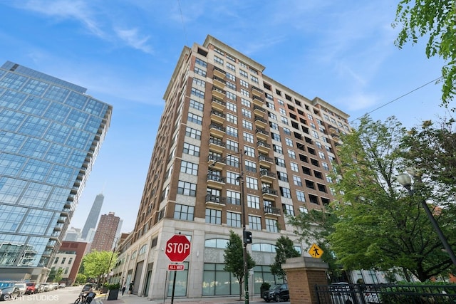 849 N Franklin St Unit 603, Chicago, IL 60610 - photo 42