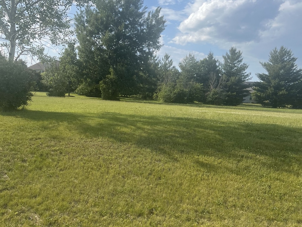 6618 Burning Tree Cir, Mchenry, IL 60050