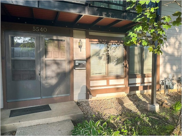 5540 Pebblebeach Dr, Hanover Park, IL 60133 - photo 2