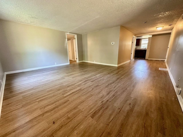 308 N Clifton Ave, Elgin, IL 60123 - photo 2