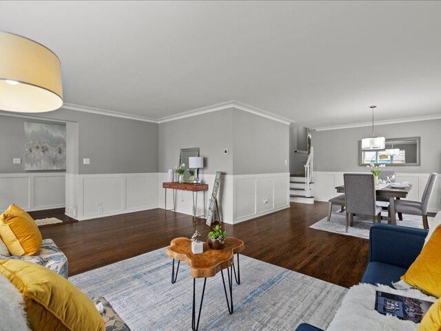 9526 S Kilbourn Ave, Oak Lawn, IL 60453 - photo 3
