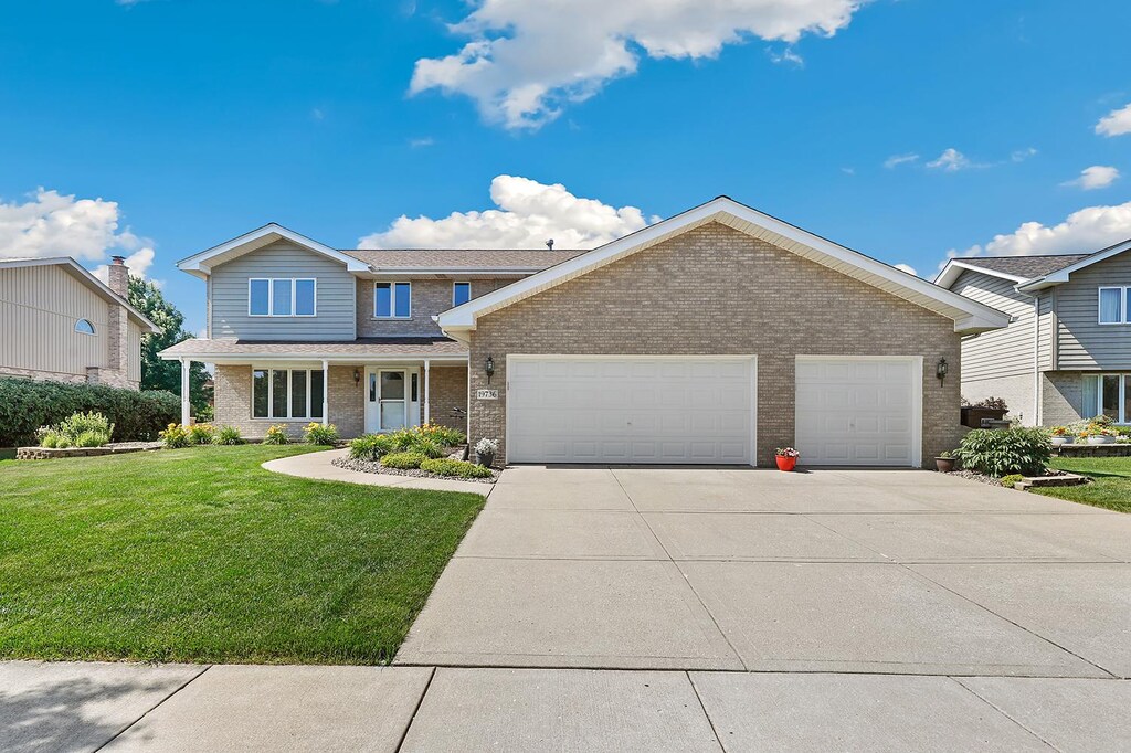 19736 Edgebrook Ln, Tinley Park, IL 60487 - photo 1
