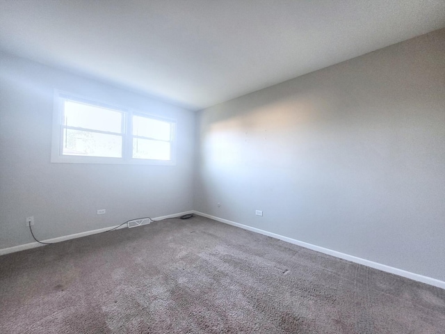 6037 Spring Ln, Matteson, IL 60443 - carpeted empty room featuring baseboards