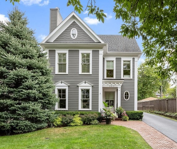 557 N Vine St, Hinsdale, IL 60521 - photo 2