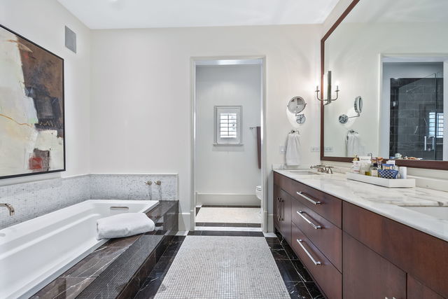557 N Vine St, Hinsdale, IL 60521 - photo 18