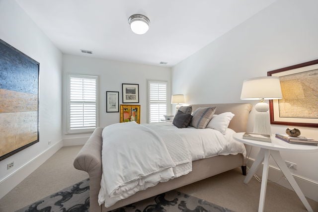 557 N Vine St, Hinsdale, IL 60521 - photo 19