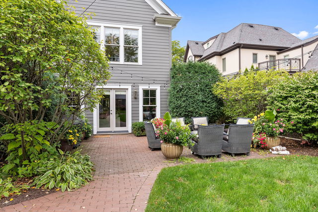 557 N Vine St, Hinsdale, IL 60521 - photo 27