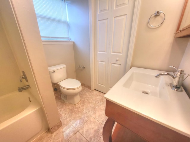 127 N Cedar Ln, Glenwood, IL 60425 - full bath featuring vanity, a closet, bathing tub / shower combination, and tile patterned floors