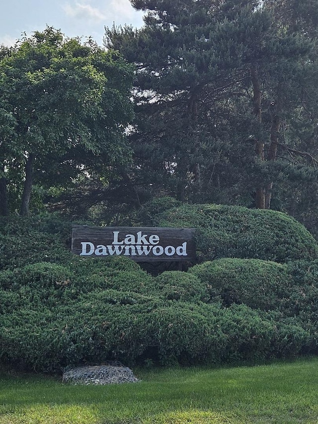 1718 Rosewood Ln, Johnsburg, IL 60051 - view of community / neighborhood sign