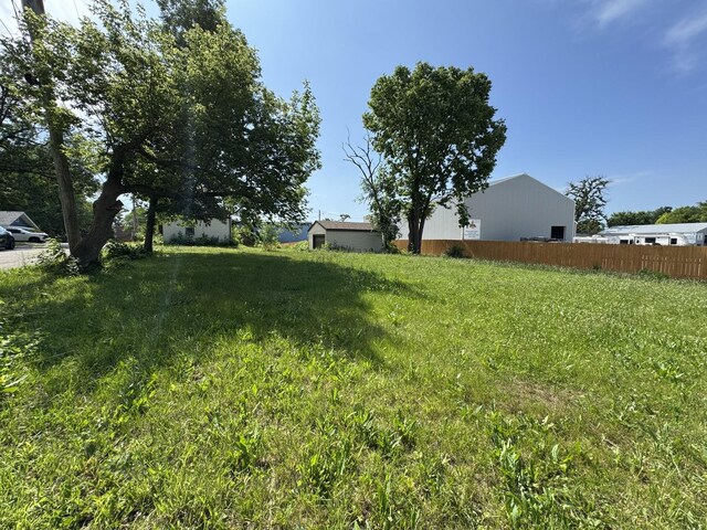 42309 N Woodbine Ave, Antioch, IL 60002 - view of yard