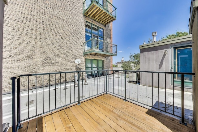 1720 N Marshfield Ave Unit 108, Chicago, IL 60622 - view of wooden deck