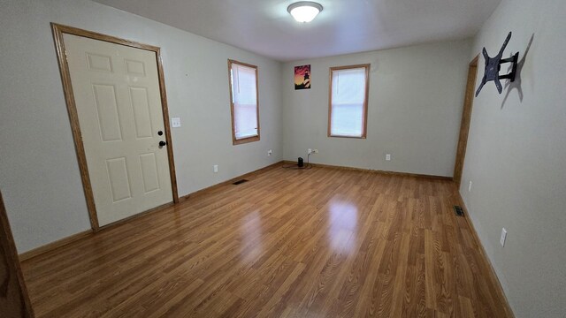 3102 10th St, Rockford, IL 61109 - photo 10