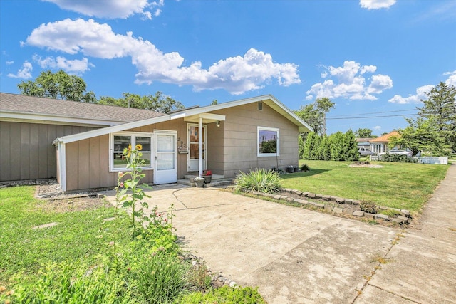 203 E Wilson, Tuscola, IL 61953 - view of front of house with a front lawn