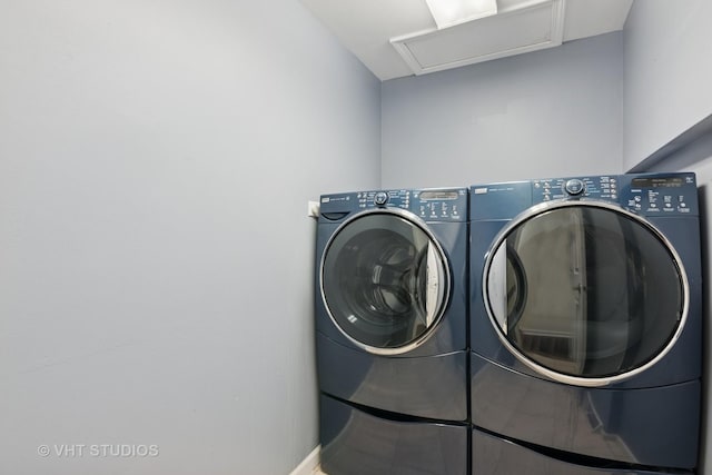12809 W Meadowview Ln, Homer Glen, IL 60491 - laundry area featuring washing machine and clothes dryer and attic access