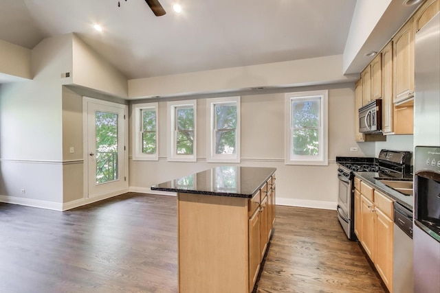 6963 N Sheridan Rd Unit 3N, Chicago, IL 60626 - photo 8