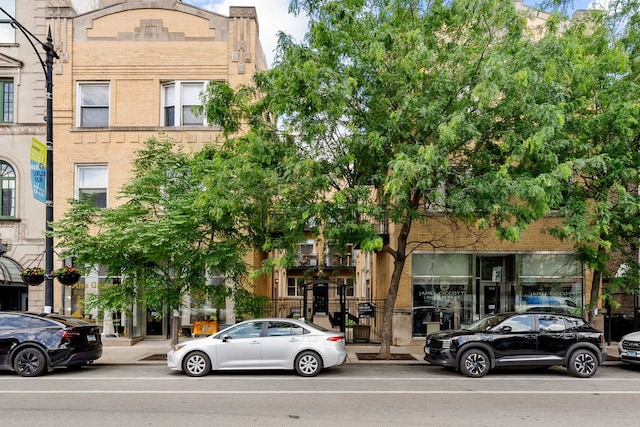 2545 N Clark St Unit 2, Chicago, IL 60614 - photo 1
