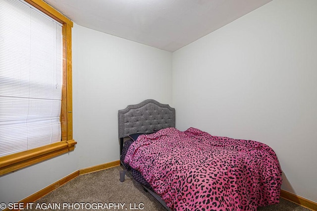 5942 S Calumet Ave, Chicago, IL 60637 - carpeted bedroom featuring baseboards