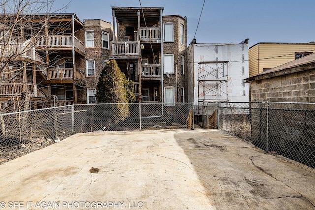 5942 S Calumet Ave, Chicago, IL 60637 - view of apartment building / complex