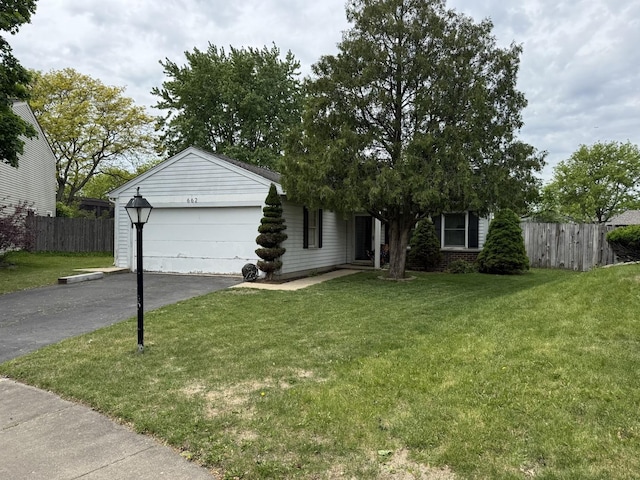 662 Berwick Pl, Roselle, IL 60172 - view of front of property featuring driveway and an attached garage