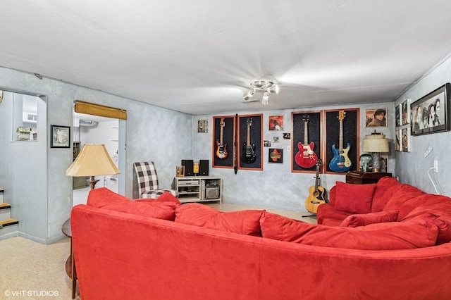 200 E Park Ave, Bloomingdale, IL 60108 - view of living room