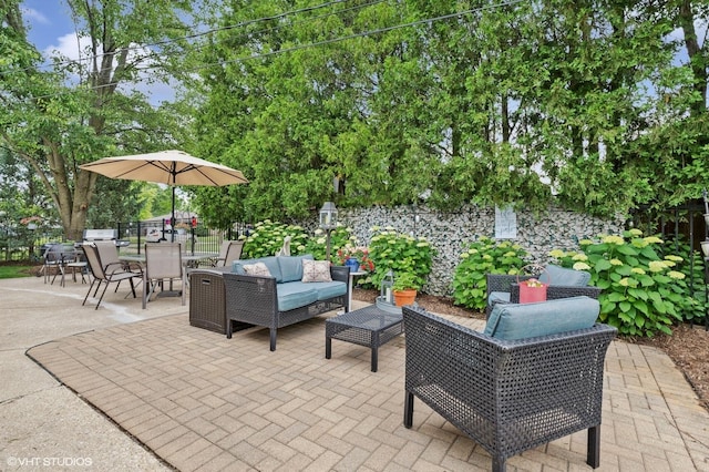 200 E Park Ave, Bloomingdale, IL 60108 - view of patio / terrace featuring an outdoor living space and outdoor dining space