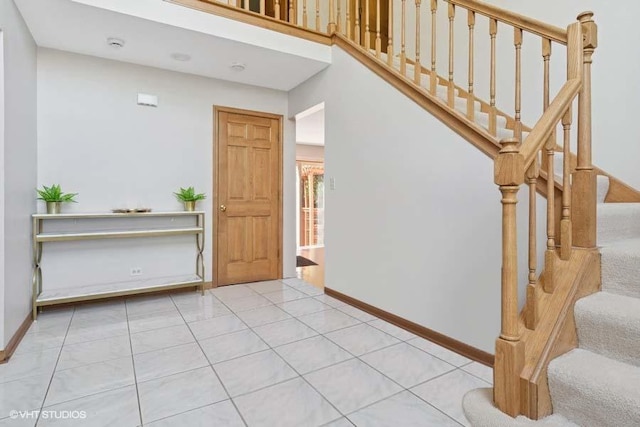 970 E Amberwood Cir, Naperville, IL 60563 - photo 2