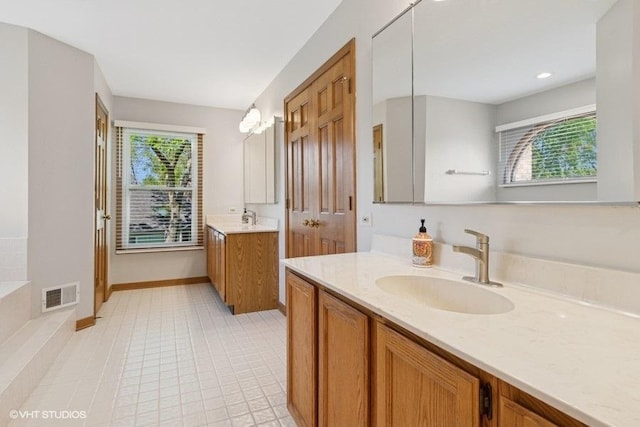 970 E Amberwood Cir, Naperville, IL 60563 - photo 11