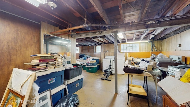 3120 N Natoma Ave, Chicago, IL 60634 - basement with washer / dryer